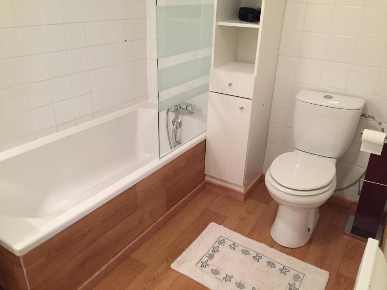 Bed and Breakfast Etang Fleuri Cahagnes Екстер'єр фото